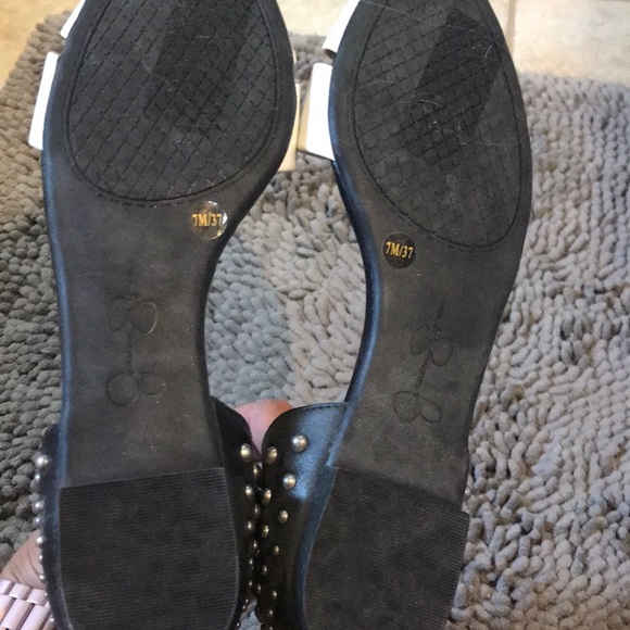 Jessica Simpson flats - Picture 2 of 4